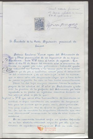 1937, mayo 3  Instancia de Dolores Escalona Viveros, esposa del delineante de vías y obras, Manuel Pulido de la Torre solicitando empleo para sus 2 hijos por merma del sueldo de su marido que se encuentra detenido.  1 doc.,1 fol., [320x220 mm], manuscrito.  Diputación Provincial de Cáceres (España)  ES.10037.ADPCC/01.02.05.07.03//03871/033